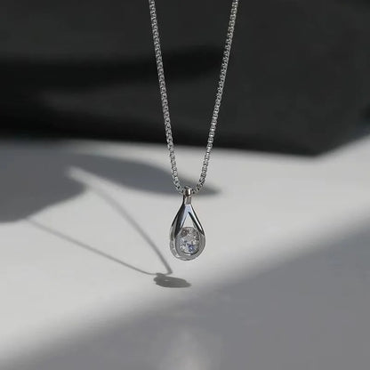 Shape Zirconia Necklace