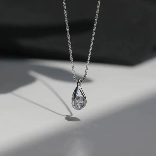 Shape Zirconia Necklace
